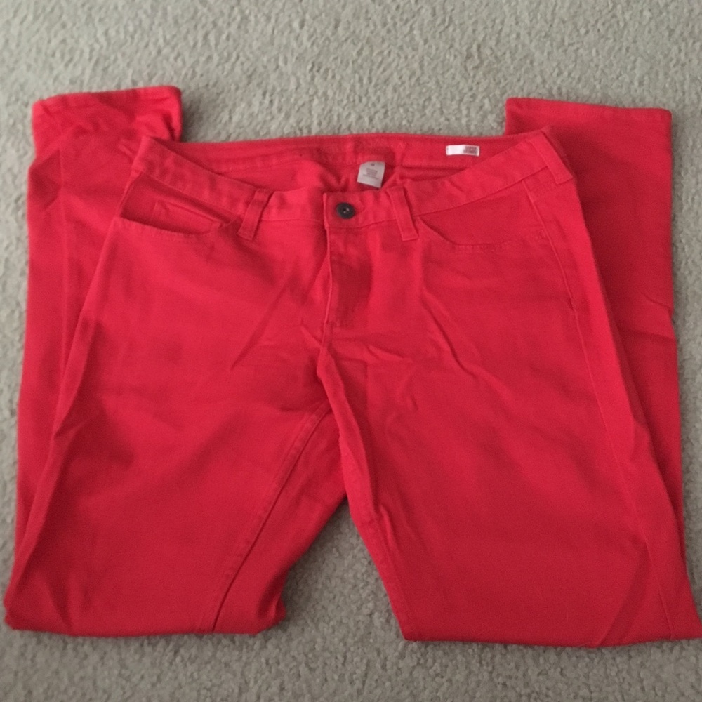 Red skinny jeans